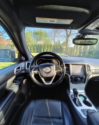 Jeep Grand Cherokee cena 124000 przebieg: 236000, rok produkcji 2018 z Oświęcim małe 254